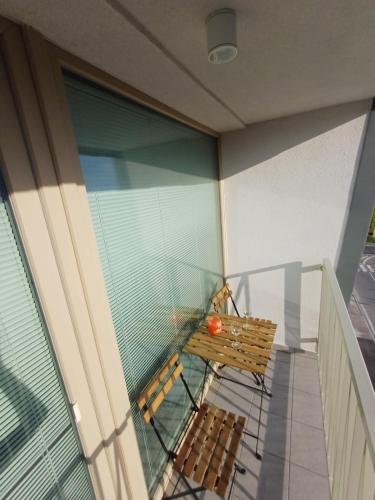 New air-conditioned apartment 5 minutes by walk from the airport with free garage parking, Bratislava (fotografie 7)