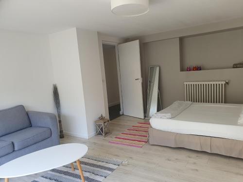 Appartement au rez-de-chaussée d'une maison - Location saisonnière - Pessac