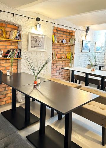 صالة مشتركة/ منطقة التلفزيون, Expolis Residence - City Center - 24h POZNAŃ GŁÓWNY #betterthanyourEX (Expolis Residence - City Center - 24h POZNAN GLOWNY #betterthanyourEX) in مركز مدينة بوزنان