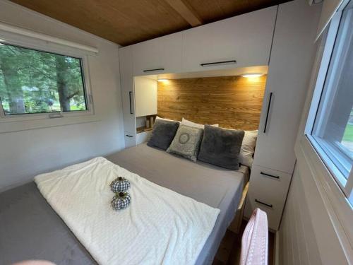 Micro chalet Le Boisé ! (Micro chalet Le Boise !) in St Zenon (QC)