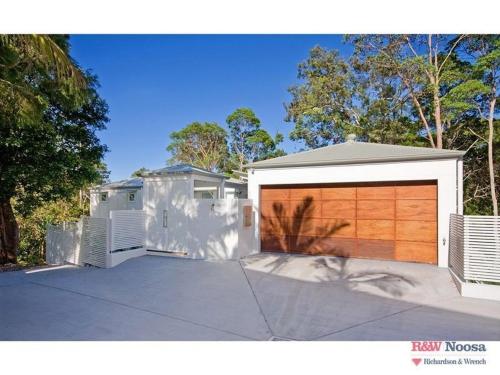 Noosa Garage Doors Pty Ltd Door Gate Operating Equipment 1 4 Leo Alley Rd Noosaville