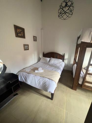 Double Room image 7