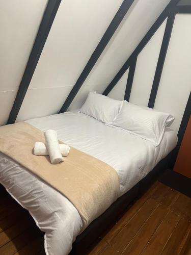 Double Room image 6