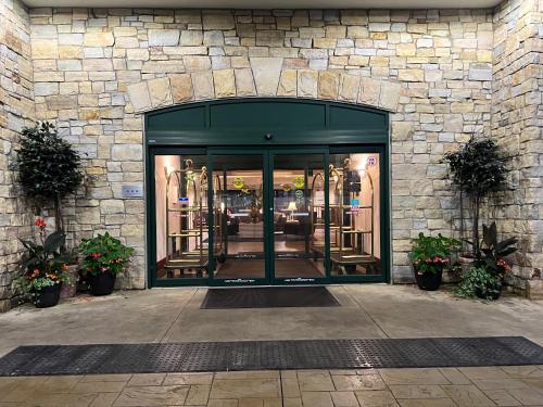 Comfort Inn & Suites Lake George - image 42
