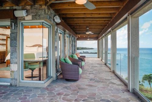 ระเบียง/ชานเรือน, Beautiful 3 story 8,000 sq ft Oceanside Mansion in ชาร์ลสทาวน์