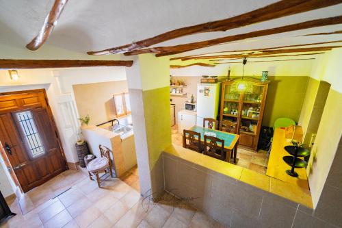 Konyha, Casa Cuquet de Llum Onil in Onil