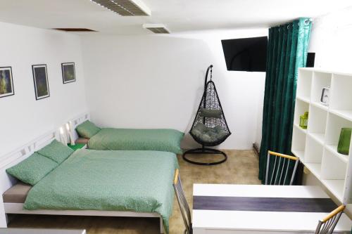 STUDIO STUDIO + in Verbász