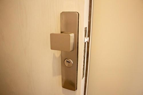 One-Bedroom Apartment image 10