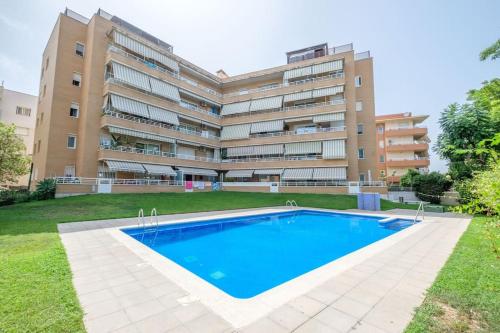 Apartamento en complejo residencial, con piscina.