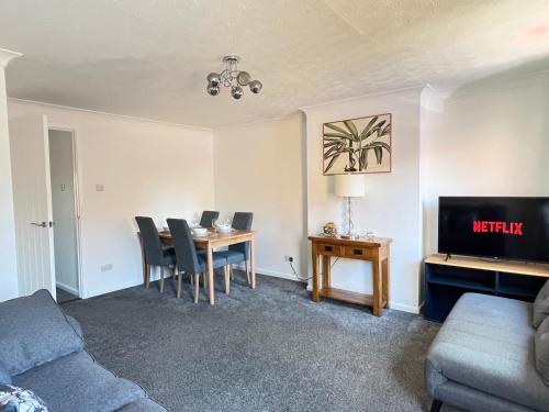 Modern 2 bed townhouse close to City Walls - York