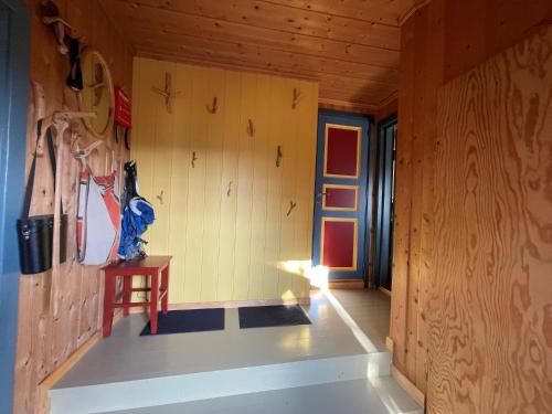 Elveseter - log cabin with an amazing view in Рынгебу