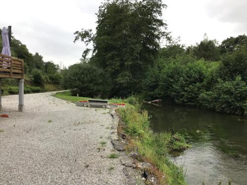 L’eau et la pierre in Ivuāra