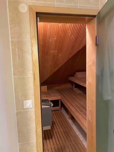 Rooftop 180m2 Loft with private SAUNA,, Bratysława (zdjęcie 6)
