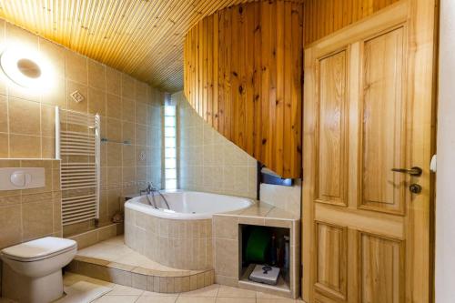 Rooftop 180m2 Loft with private SAUNA,, Bratysława (zdjęcie 7)
