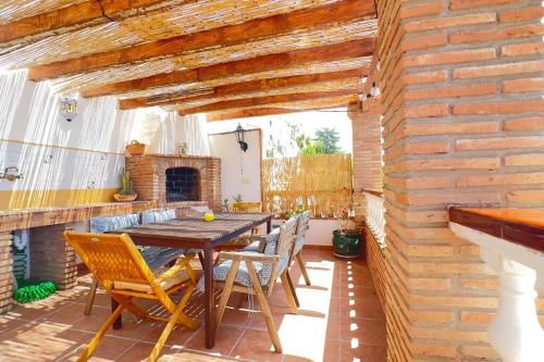 B&B Canillas de Aceituno - Casa Canillas - for individual travelers or groups of up to 6 people! - Bed and Breakfast Canillas de Aceituno