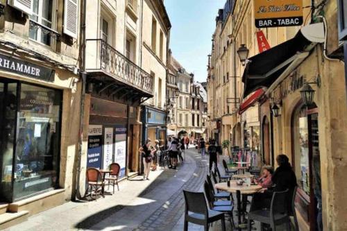 Caen : Cocon moderne et chaleureux à 5mn du Centre (Caen : Cocon moderne et chaleureux a 5mn du Centre) in La Grace De Dieu