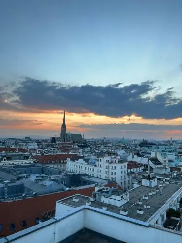 Center Apartment with 360° Rooftop in Wien, Österreich