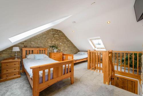 Westside Cottage, Newby Yorkshire Dales National Park 3 Peaks and Near the Lake Disrict, Pet Friendly