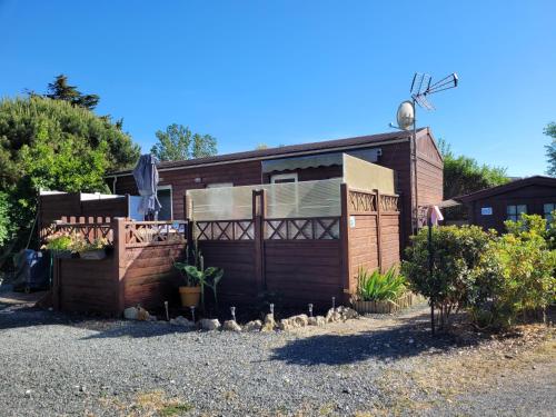 Châlet/mobil-home avec grande terrasse