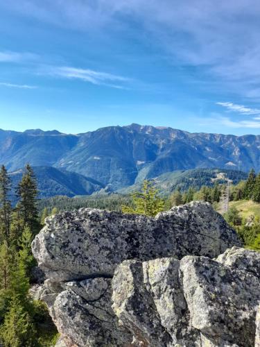 Peaks of the Balkans Trail 192 km -- Hostel Panorama --