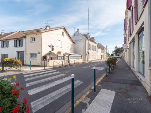 Logement pour 8 personnes près de Disney & Paris (Logement pour 8 personnes pres de Disney & Paris) in Chanteloup-en-Brie