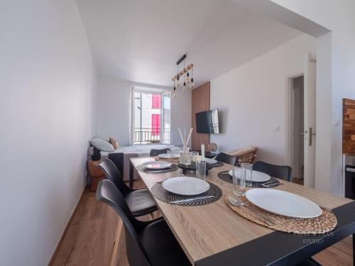 Logement pour 8 personnes près de Disney & Paris (Logement pour 8 personnes pres de Disney & Paris) in Chanteloup-en-Brie