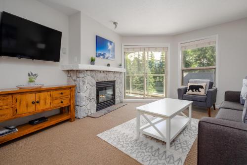 1BR condo with ski-in and ski-out access by Harmony Whistler