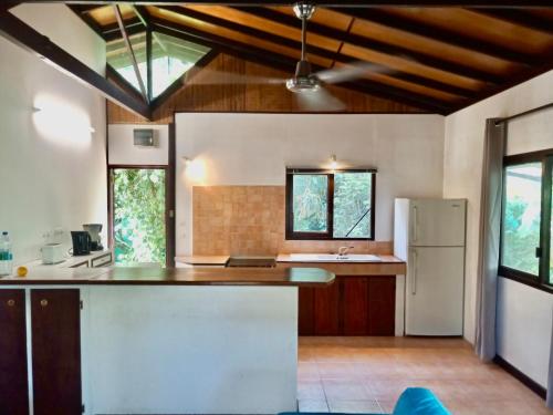 キッチン, Faré Anaiti Moorea (Fare Anaiti Moorea) in ニュウラ