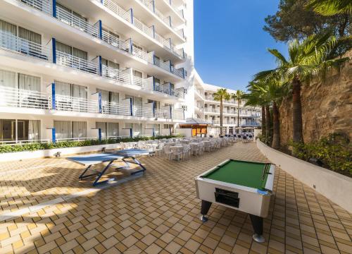 Globales Palmanova Palace – Palma Nova, NJ