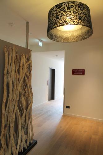 Gideon Hotel - image 10