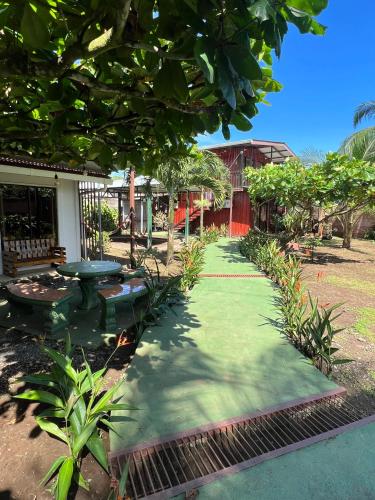 . Tortuguero Hill Rooms