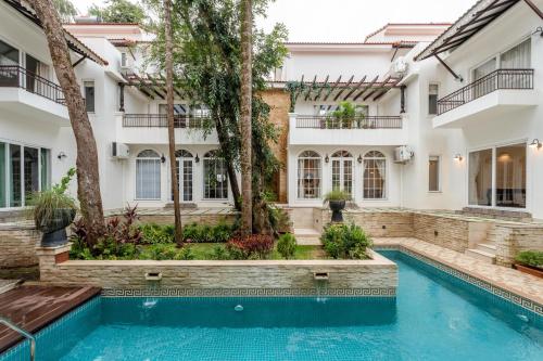 Casa Del Leon by Hireavilla -3BR w pool in Assagao
