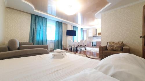 B&B Astaná - Lazurnyi apartment in the center of Nur-sultan - Bed and Breakfast Astaná