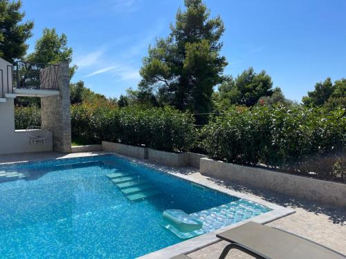 Villa Pine, Bar (foto 2)