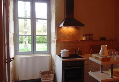 Cardabelle Holiday Home with private garden in Saint-Claud