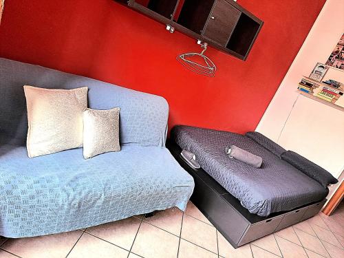  Cozy ROOM STANZA close city center in a family House Stanza in appartamento condiviso noi viviamo in casa STANZA in affitto in Turin