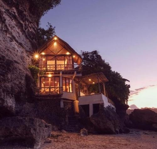 Uluwatu Surf Shack