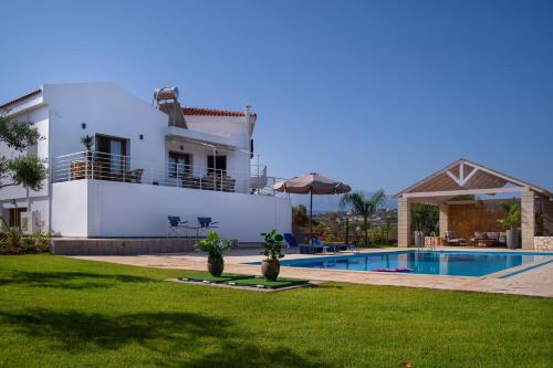 Al Aker Villa with private pool, Kalathas