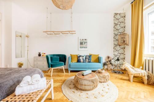 Chic flat in heritage area near the city center - image 7