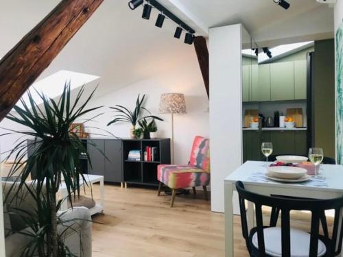 Qwadrat Apartament 15 in Bielsko-Biala city center Qwadrat Apartament 15 in Bielsko-Biala city center