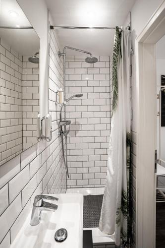 Boxi Jungle House - unique in Friedrichshain - 3BR, Berlín (foto 10)