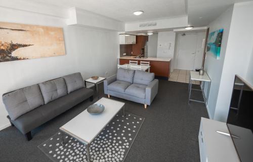 Chevron Renaissance - Resort Style Living by Gold Coast Premium - image 3