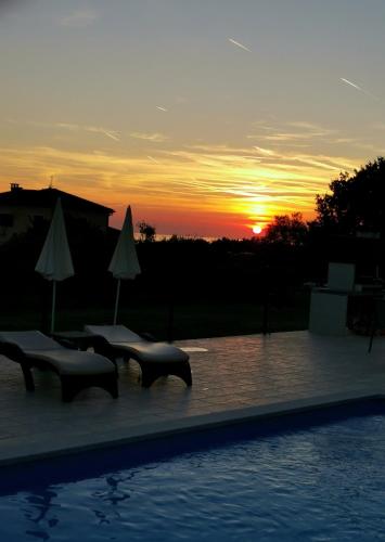 Villa Mare e Monti with heated pool