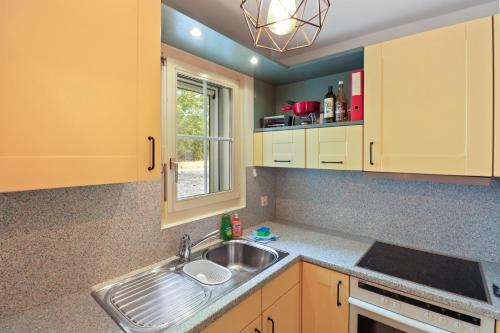 廚房, Appartement paisible avec terrasse in 維拉雷普斯