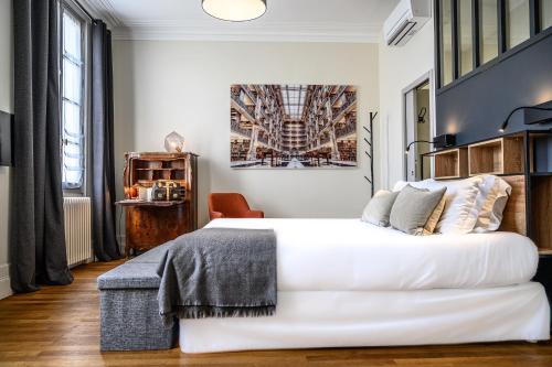 Book the Standard Double Room Standard Double Room