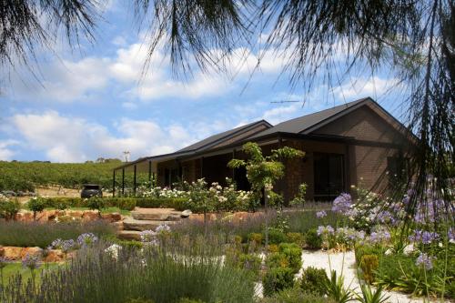 Petit Verdot Cottage - A Vineyard Retreat in Barossa Valley