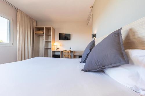 1 twin bed
