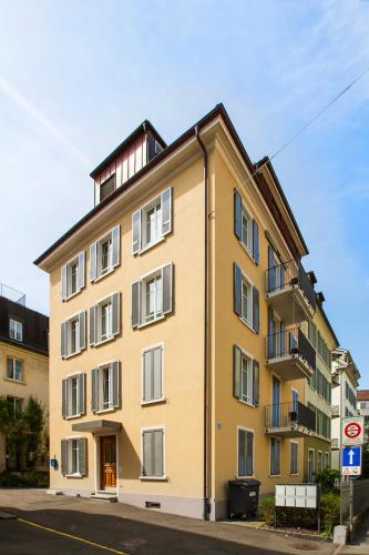  Nest - Eidmattstrasse 6, Pension in Zürich bei Rüschlikon