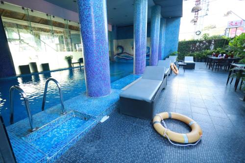 โรงแรมสัจ ลูเซีย (Saj Lucia Hotel) in ทิรุวานันทปุรัม