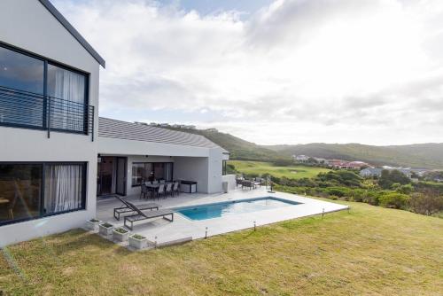 Villa image 6